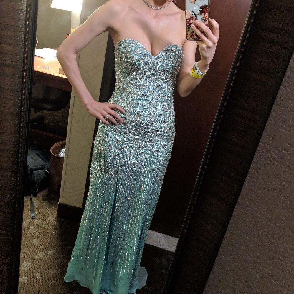 Aqua Sherri Hill Prom Dres